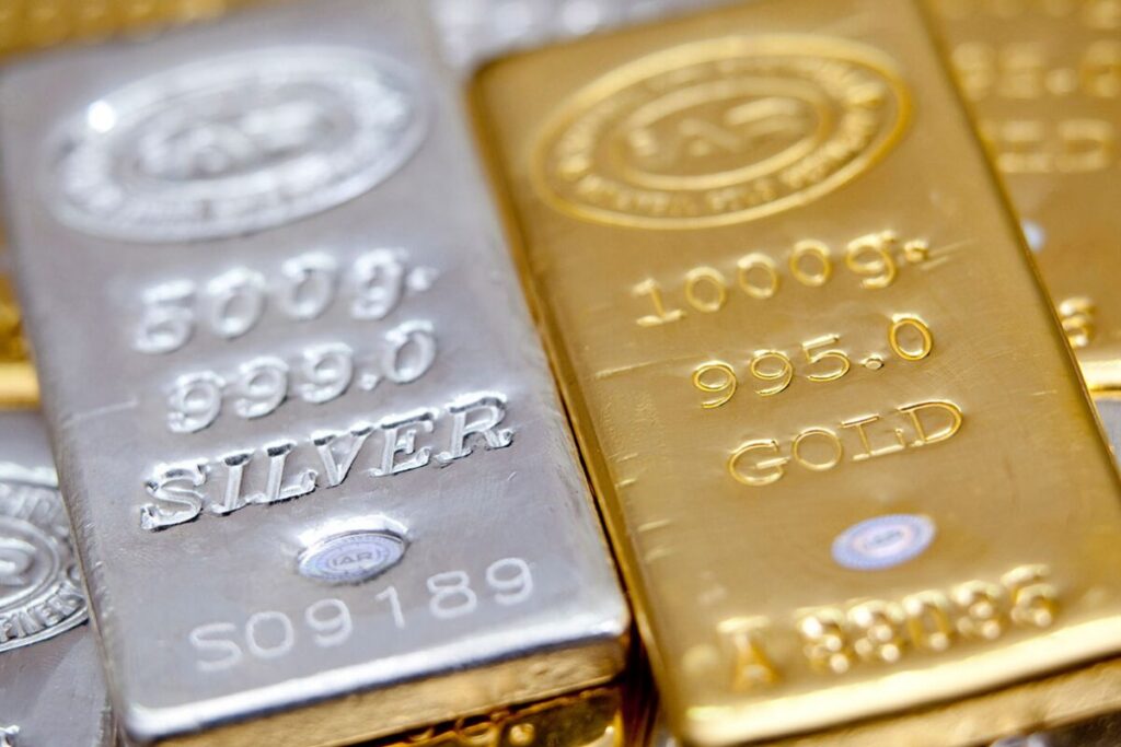 金银暴跌后回升